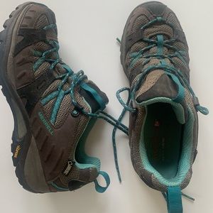 Women’s Hiking Shows